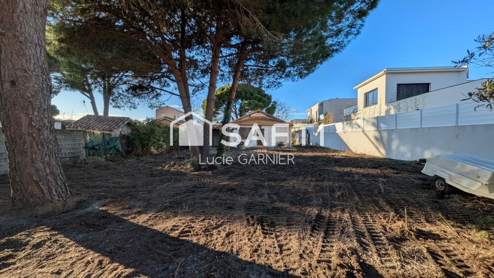 Le Grau-dAgde  À 500 m des plages, maison avec garage à rénover sur terrain de 800 m²