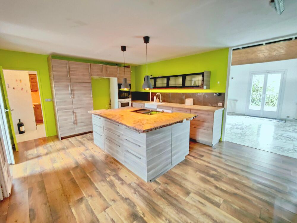 Vente Maison T5 de plain pied, non mitoyen, clim réversible. Gradignan