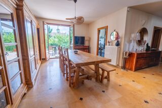  Maison  vendre 8 pices 195 m