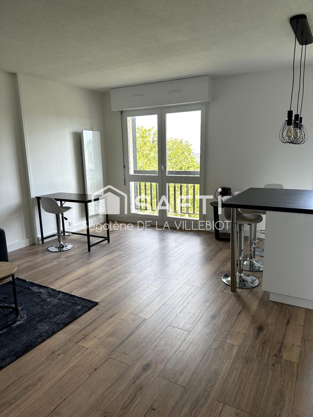 Vente Appartement Appartement type 2 - balcons et garage - Bordeaux Bordeaux