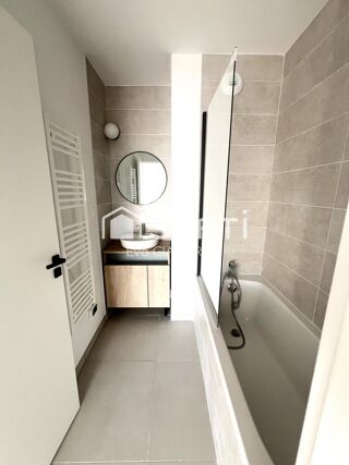  Appartement � vendre 5 pi�ces 95 m�