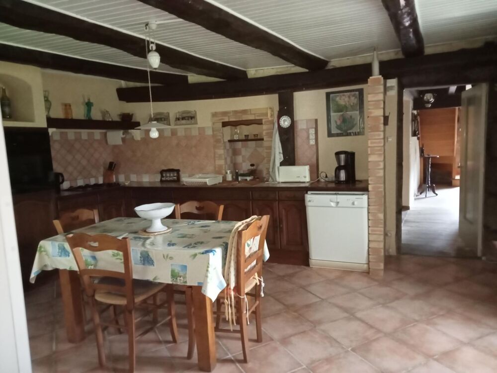 Vente Maison Authentique maison ardèchoise en pierre de 112m², terrain de 1180m² attenant et source Saint-jean-roure