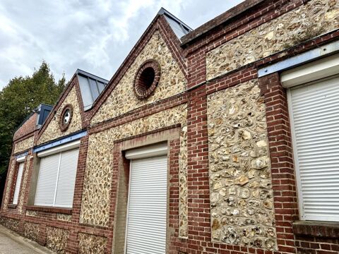   En centre ville Maison - 8 pi�ce(s) - 220 m�