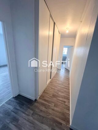  Immeuble à vendre 881 m²