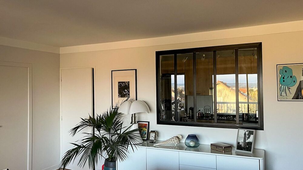Très beau F4 - 90m2 - 3 chambres - Box - Cellier