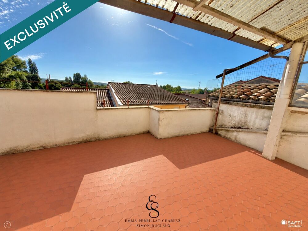 Maison de village à fort potentiel, à deux pas dun plan deau !