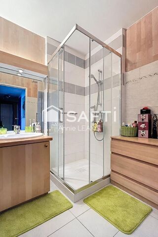  Appartement � vendre 3 pi�ces 70 m�