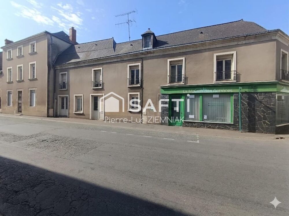 Maison 12 pièces 353 m² · à Meslay-du-Maine · 353 m² · 296 900 €