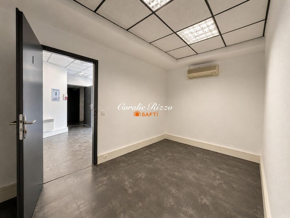   ENSEMBLE DE BUREAUX A LOUER - FORBACH - CENTRE-VILLE Forbach