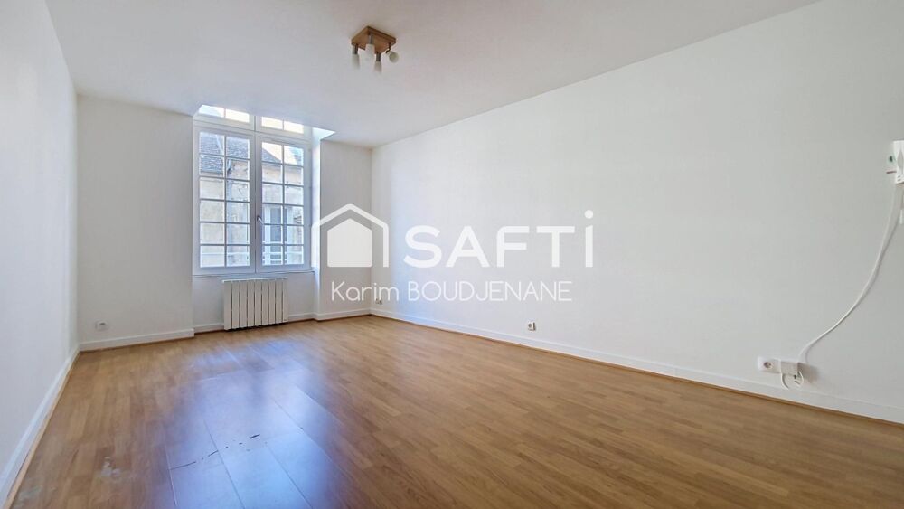 Vente Appartement SENLIS  CŒUR HISTORIQUE – F2 39 M² – PARKING FERMÉ Senlis