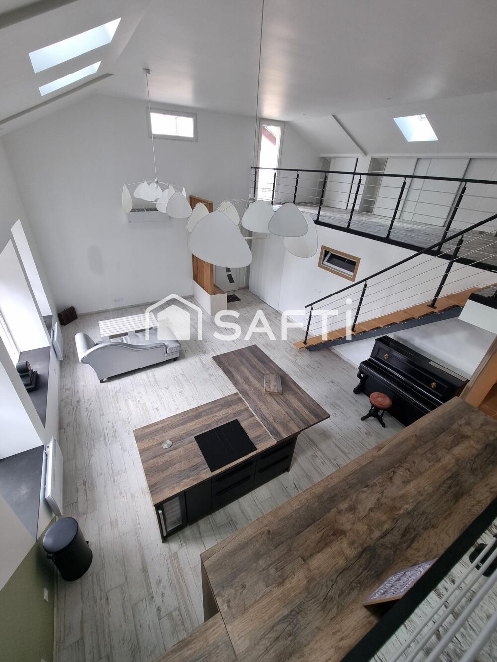 Vente Maison LOFT Rénové – 150 M² – 3 Chambres – Toît terrasse Limoges