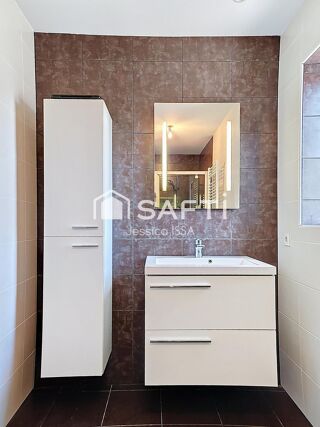  Appartement � vendre 5 pi�ces 83 m�