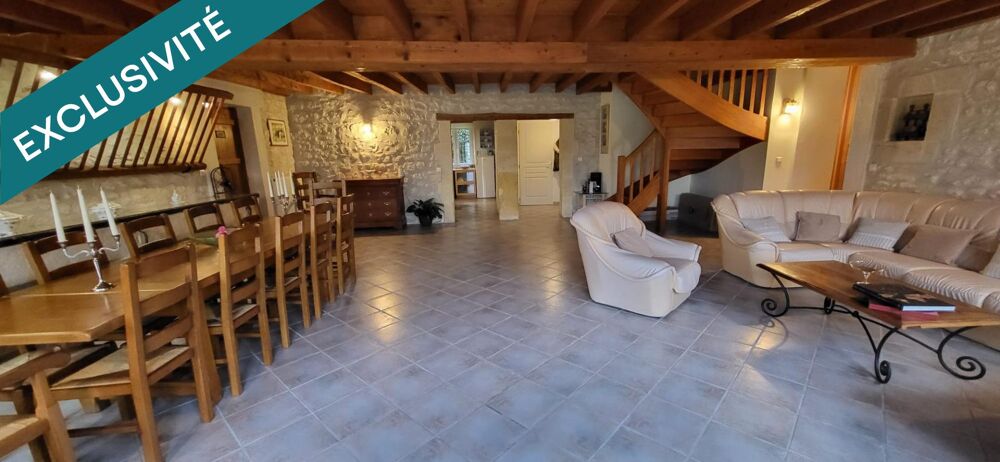 Belle demeure charentaise de 351 m2 environ
