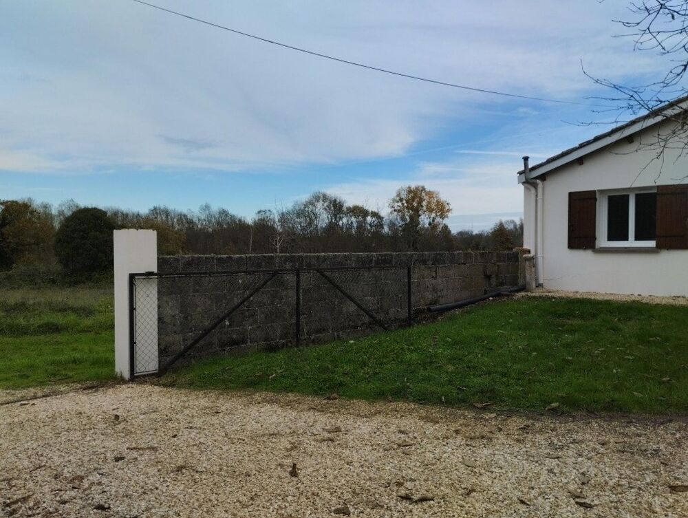 Vente Maison Maison 70m2, deux chambres, terrain 850 m2 Jonzac