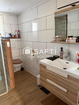  Maison � vendre 9 pi�ces 230 m�