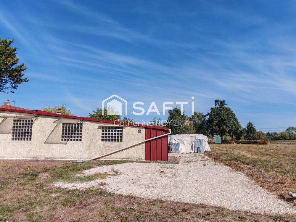 Vente Maison Maison familiale sur un beau terrain de 4783 m² La chapelle-saint-sauveur