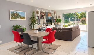 Vente Maison Villa récente 121 m² avec piscine et garage L' isle-sur-la-sorgue