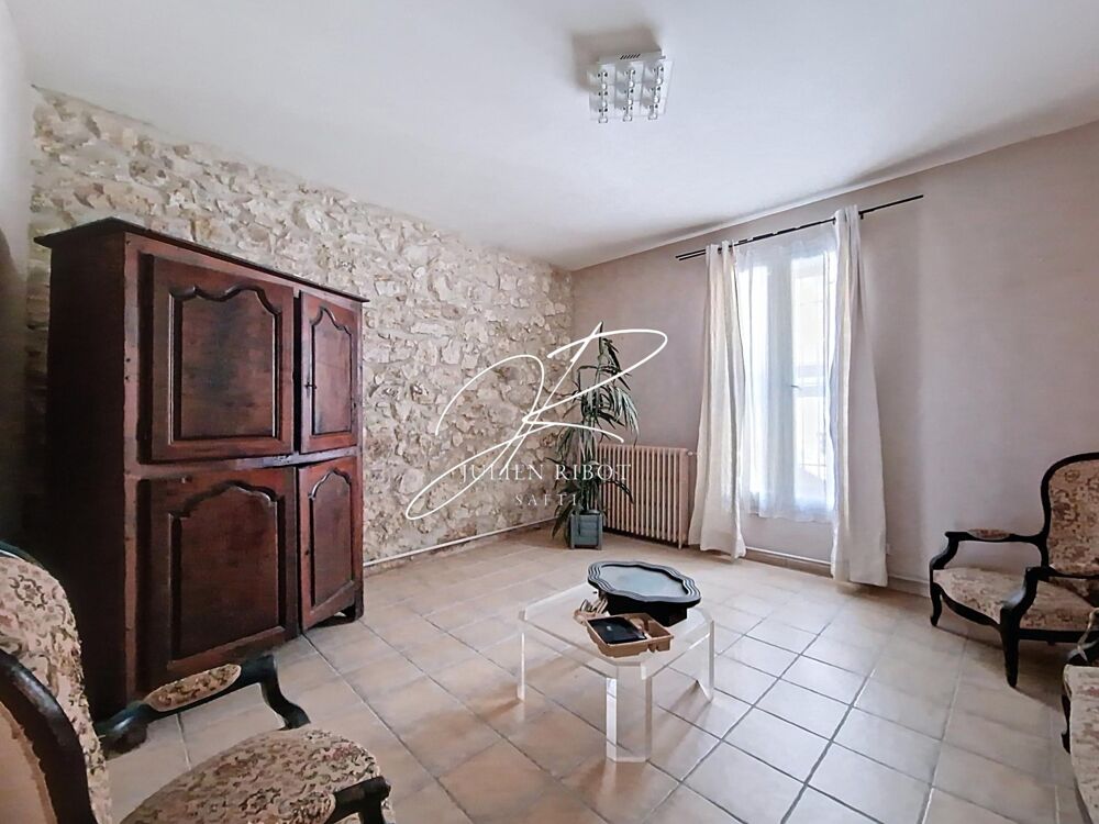 Vente Maison Maison T8 5 chambres 238 m² garage, cour intérieure Puisserguier