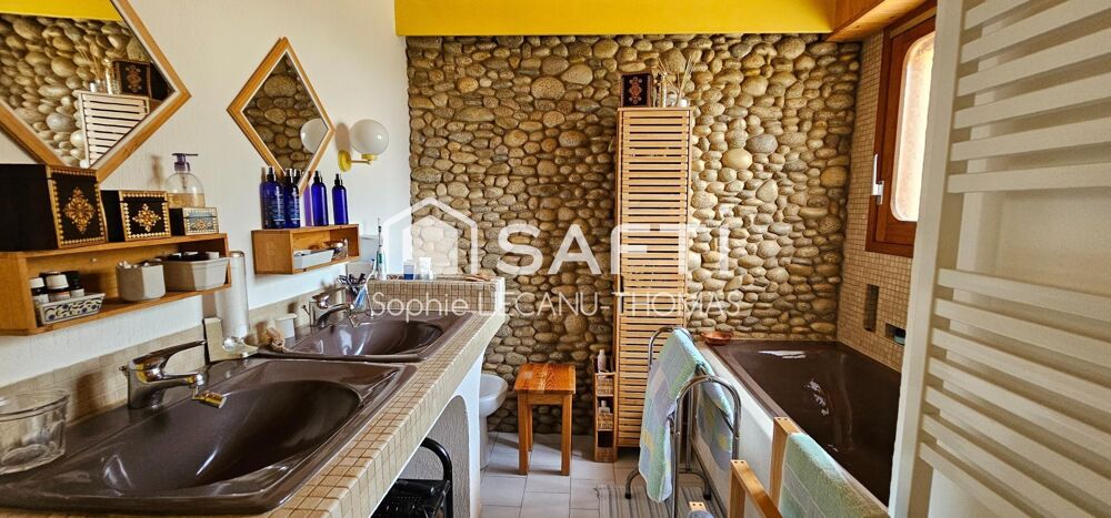 Vente Maison Plain-pied avec piscine au cœur de la nature Saugnac-et-cambran