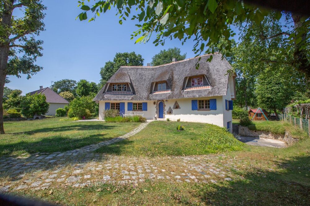 Vente Maison Chaumière de charme de 150 m² sur un terrain de 1 430 m² Le mesnil-saint-denis