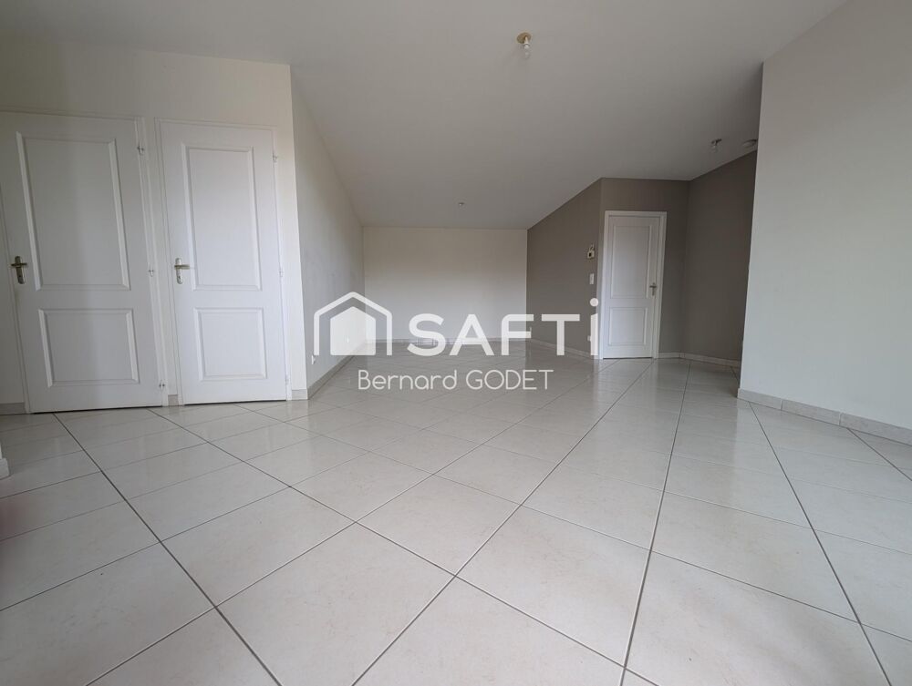 Appartement avec ascenseur en plein coeur de Ruffec  Rare sur le secteur !