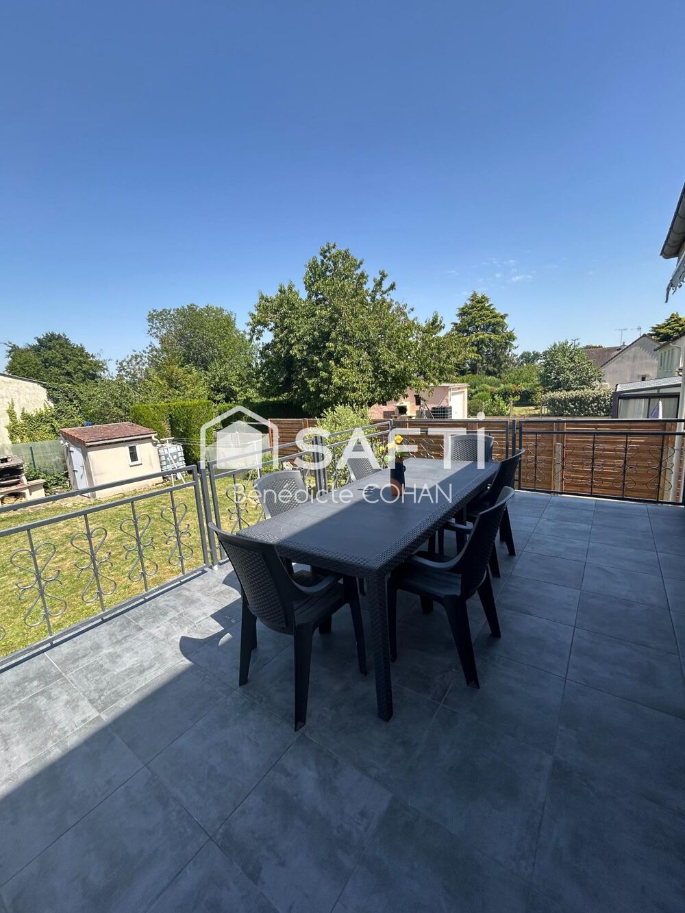 Pavillon refait à neuf, 94 m2, 3 chambres, possibilité d'une quatrième