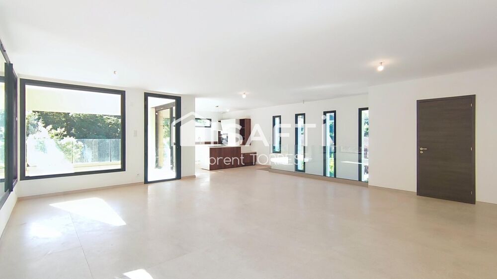 Vente Maison FABRÉGAS – Villa contemporaine neuve avec piscine rooftop à deux pas des plages La seyne-sur-mer