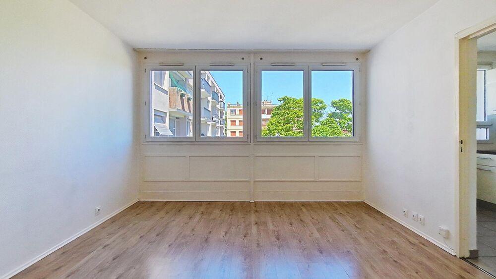 Vente Appartement BRON T2 45m² avec PATIO - Très bon état Bron