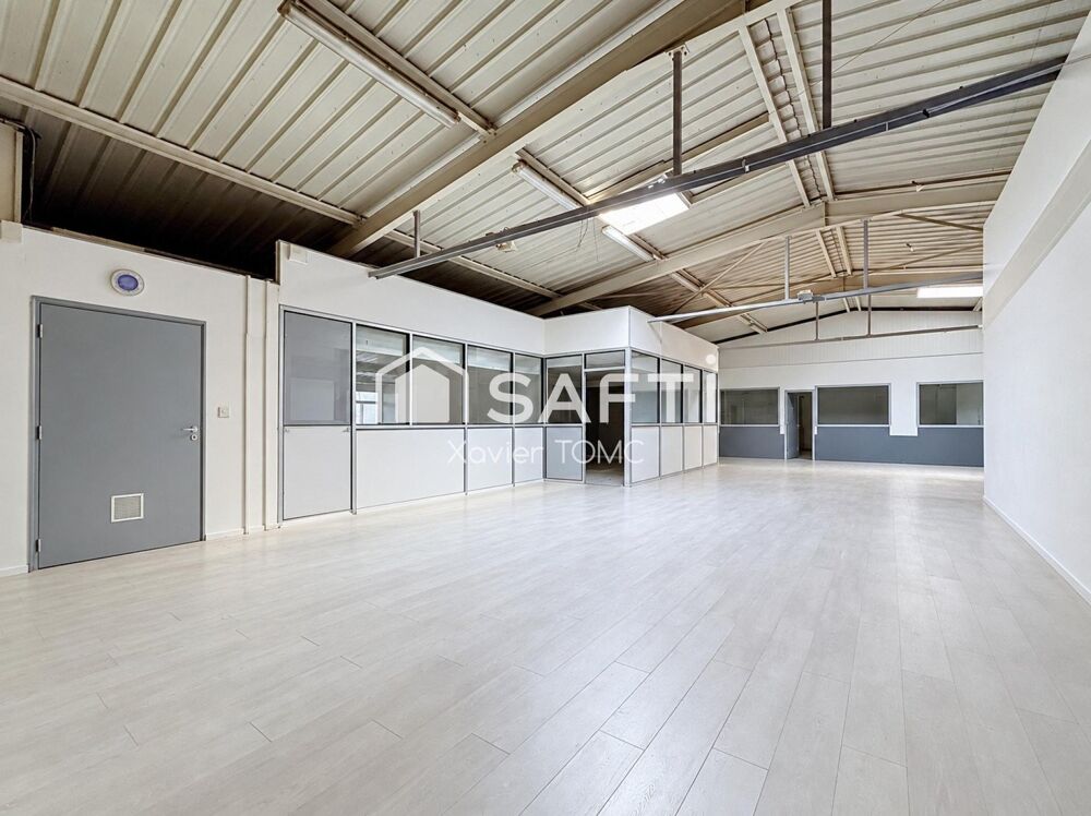   LOCAL COMMERCIAL EN CENTRE VILLE 