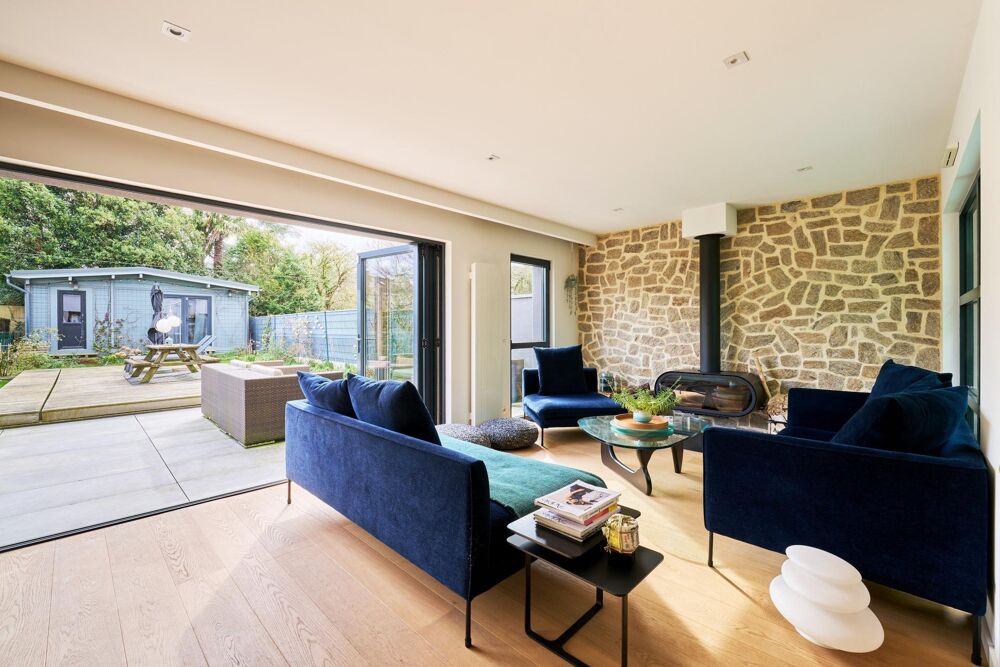 MAISON CONTEMPORAINE 2021  PISCINE  PATIO  185 m²  QUARTIER RECHERCHÉ RENNES