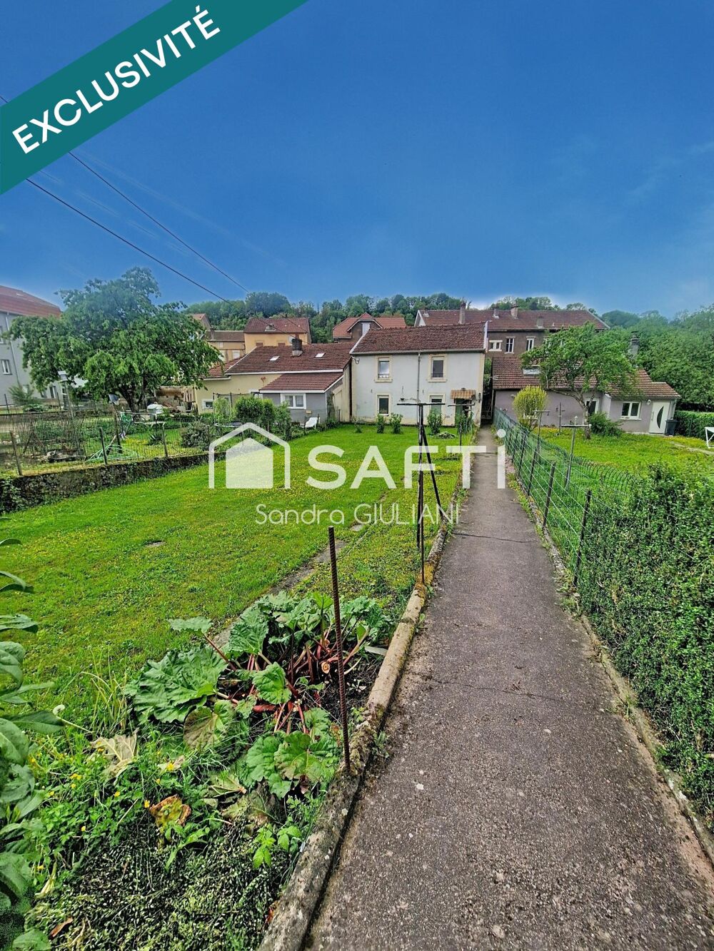 Maison avec 4 chambres, terrasse et jardin au calme ! PETIT PRIX !
