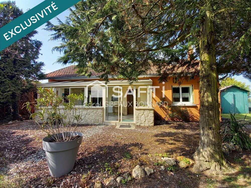 Maison pleine de charme, 3 chambres avec garage et grand terrain arboré
