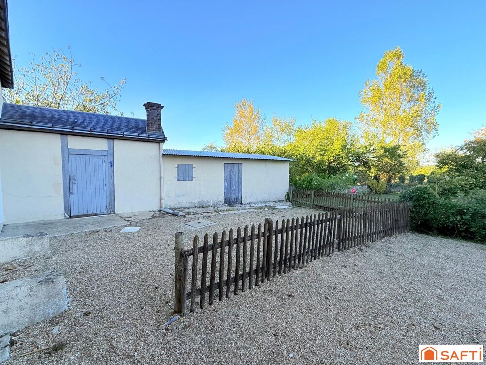 Maison de bourg avec 1290 m2 de Terrain