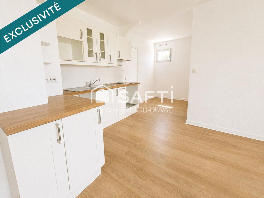 Vente Appartement Saint Mandrier sur les hauteurs dans une résidence  privée et sécurisée piscine, tennis. Agréable T3, plus une cave. Saint-mandrier-sur-mer
