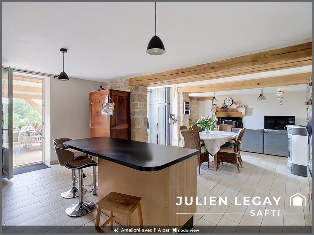 COUP DE COEUR  AUTHENTIQUE MAISON EN PIERRE ENTIÈREMENT RÉNOVÉE