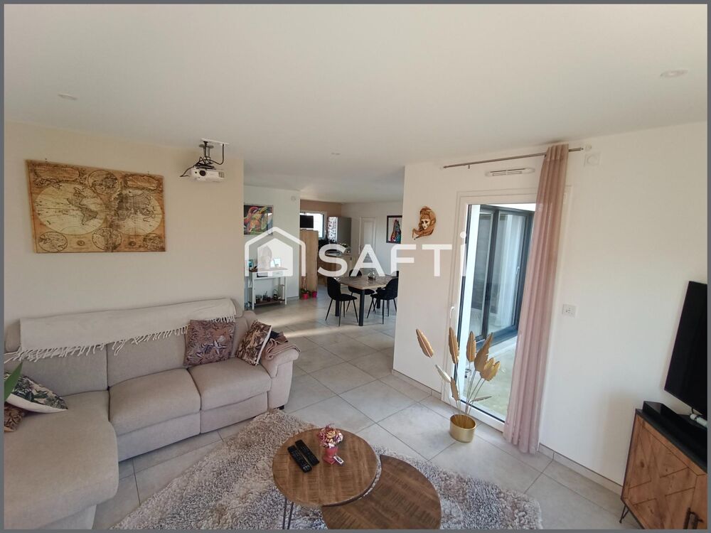 Vente Maison Safti-Benjamin Marcouiller vous propose : Maison contemporaine de 5 pièces. Vire normandie