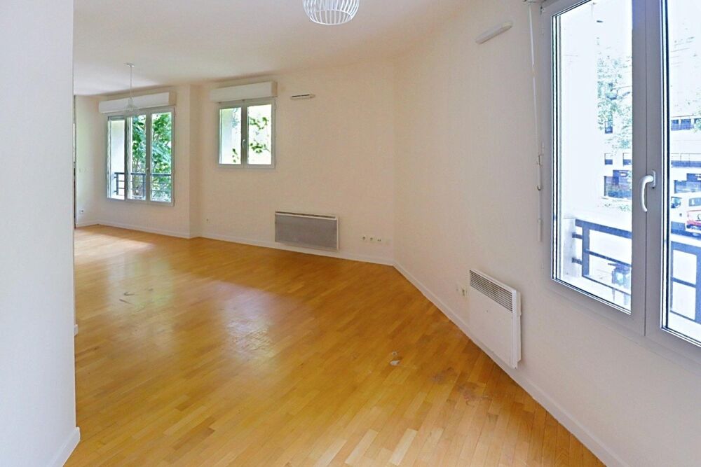 5 pièces sur 2 niveaux · DPE C · Parking inclus + Balcons
