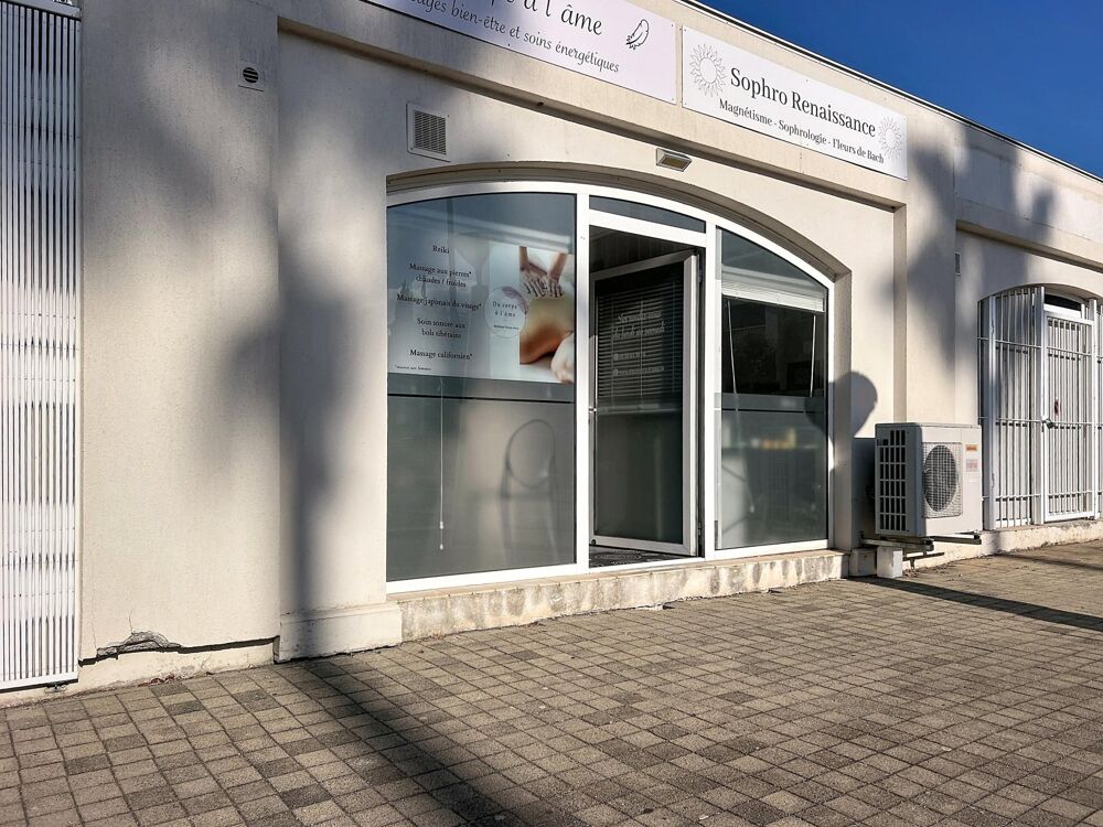   Le Cannet Palestre : Vente Murs Local commercial 67 m2. 