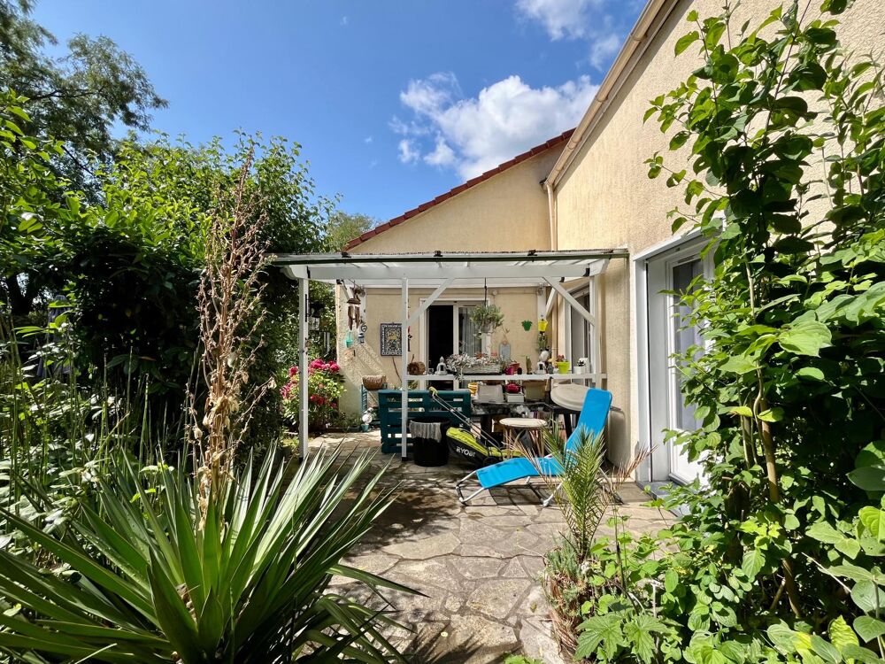 T3 comme une maison avec vaste jardin privatif