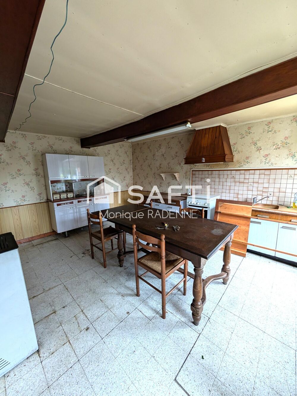 Vente Maison MAISON INDIVIDUELLE DE PLAIN PIED A RENOVER Amplier