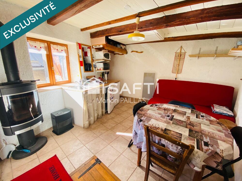 Charmante petite maison avec terrasse aux Fréaux