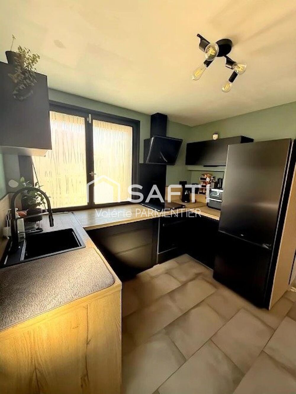 Vente Maison Maison avec une chambre et salle de bains au rez de chaussée , à Rang du fliers Rang-du-fliers