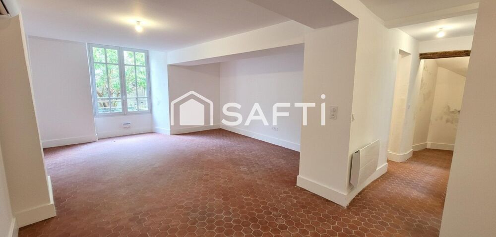 Duplex T5 rénové, vue jardin, intra-muros Avignon