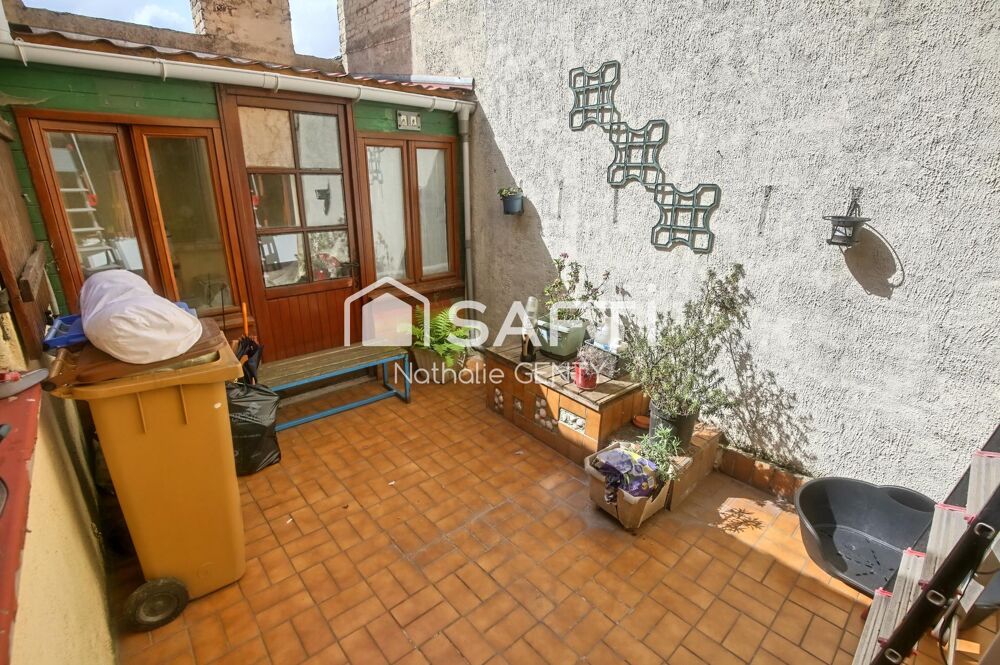 MAISON AVEC COUR/PATIO À COUDEKERQUE-BRANCHE