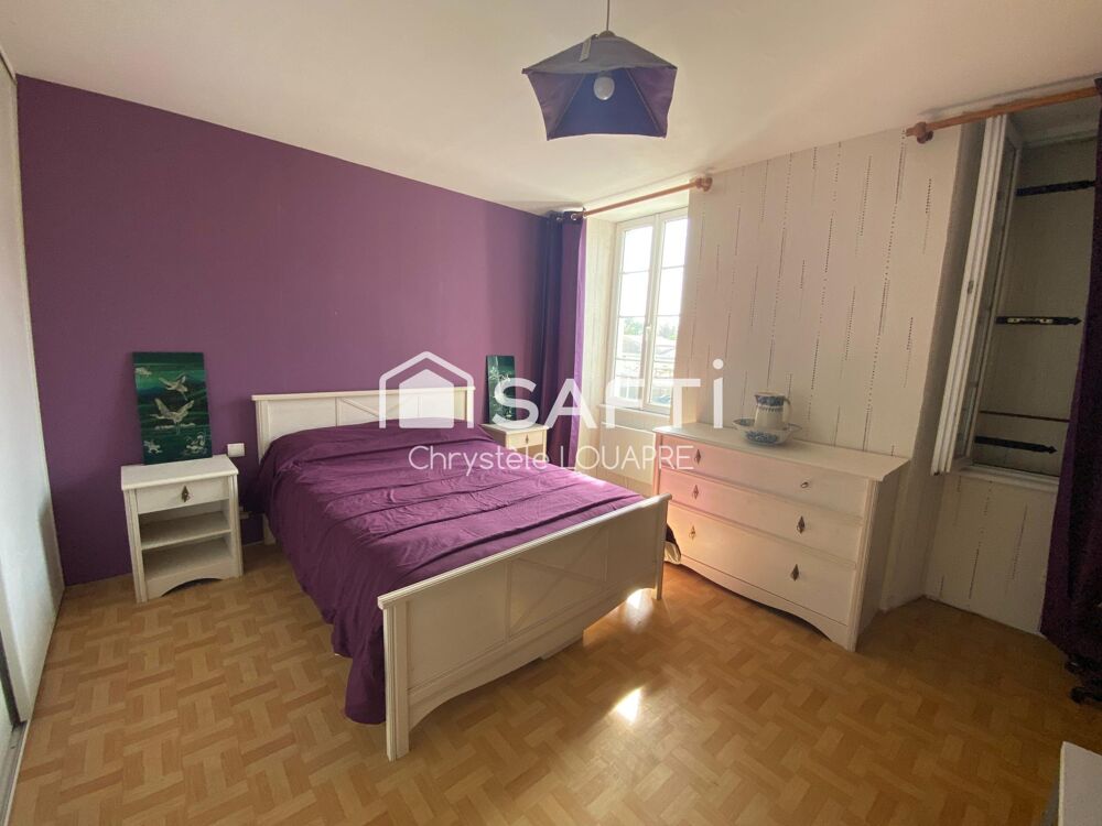 Maison de ville avec 4 ch / garage / dépendance