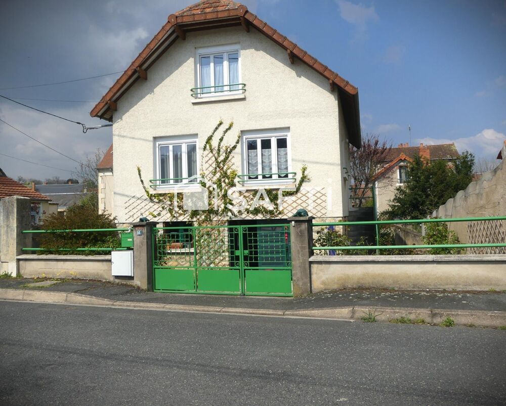 Maison 6 pièces 100 m² · à Saint-Amand-Montrond · 100 m² · 126 000 €