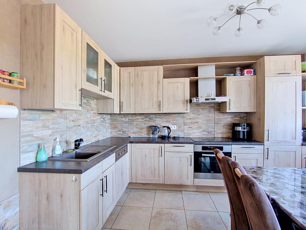 Maison 7 pièces 176 m² · à Freybouse · 176 m² · 309 000 €
