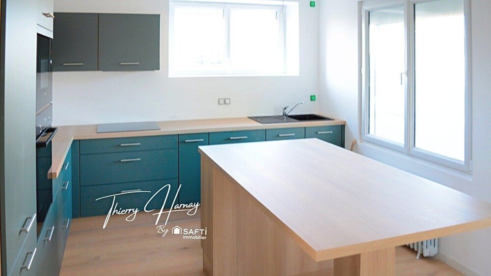 Vente Maison **LOCQUIREC – Élégante maison rénovée avec vue mer, à 5 minutes à pied des plages** Locquirec