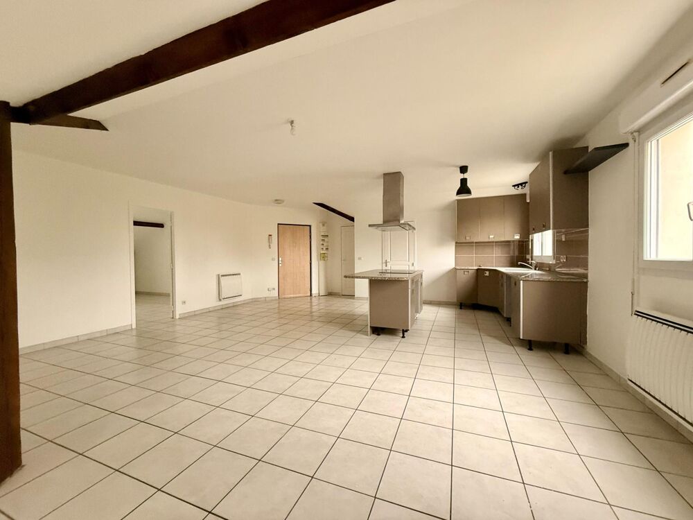 Appartement 4P - 3 CH - 104 m² à Coulommiers  Proche gare  Garage + Parking