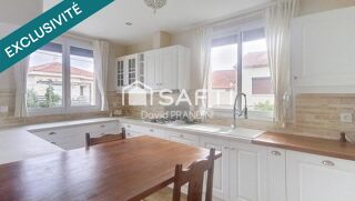  Maison à vendre 8 pièces 195 m²